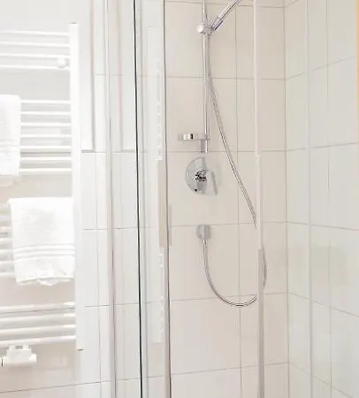 בית הארחה Astrid פרטנאו