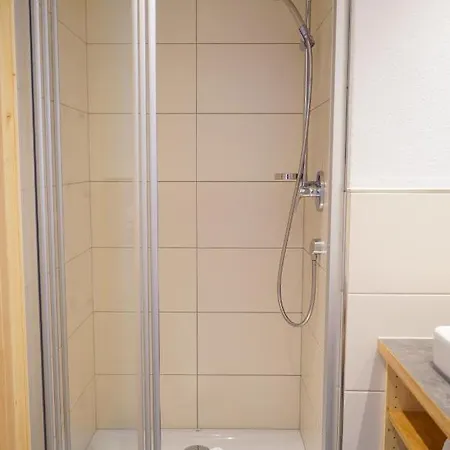 Astrid בית הארחה פרטנאו