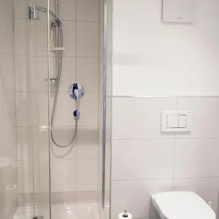 Astrid בית הארחה 3*